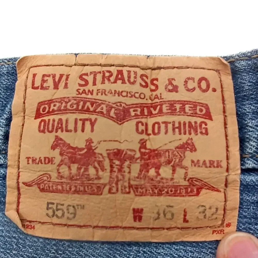 Levis size w36